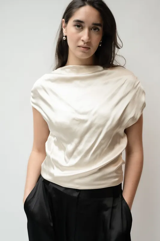 VIVEH Adhara Top Champagne Maat: 40 | Blouses Outlet | Dames | Wit