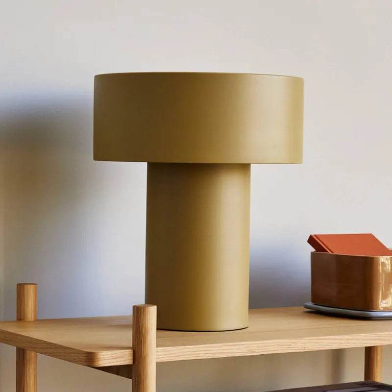 Lampa stołowa Hübsch Aki, khaki, żelazo, E27, wysokość 37 cm