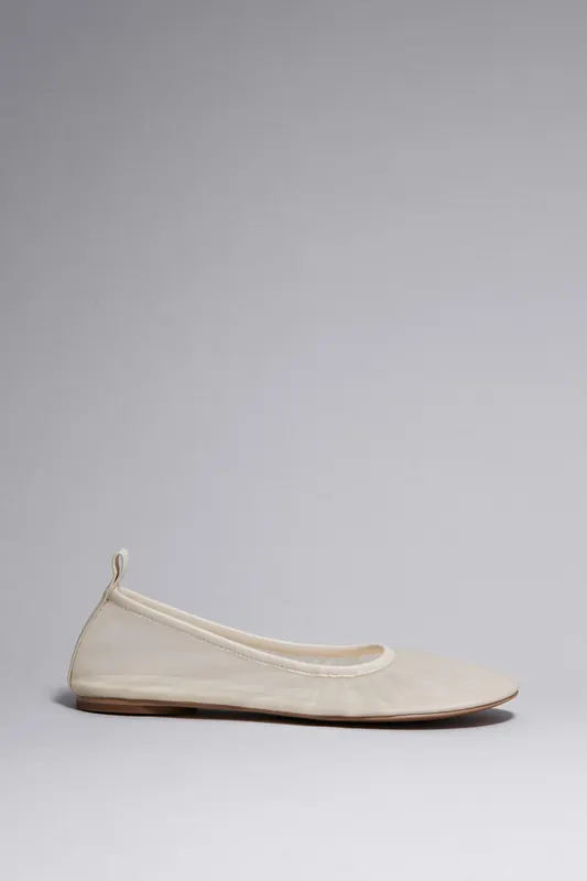 & Other Stories Luna Ballerina White Maat: 41 | Ballerina's Outlet | Dames | Wit