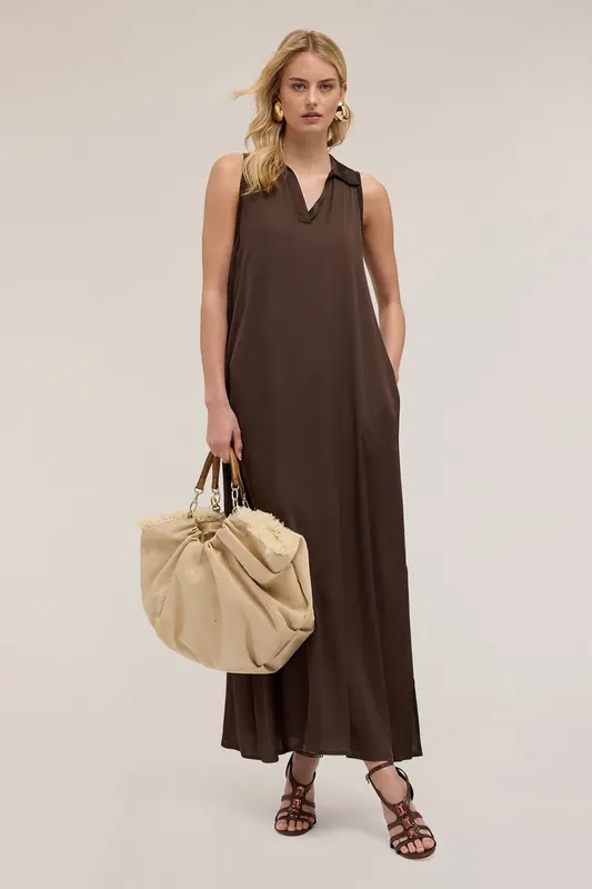 Motivi Long Dress With Satin Collar Brown Maat: XS | Maxi Jurken Outlet | Dames | Bruin