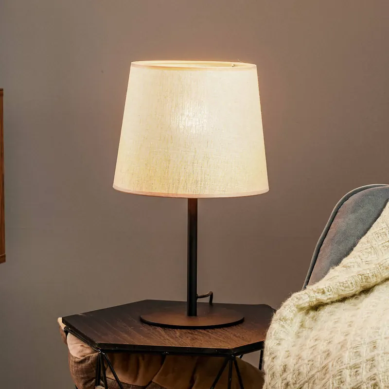 Lampa stołowa Chicago z kloszem z lnu