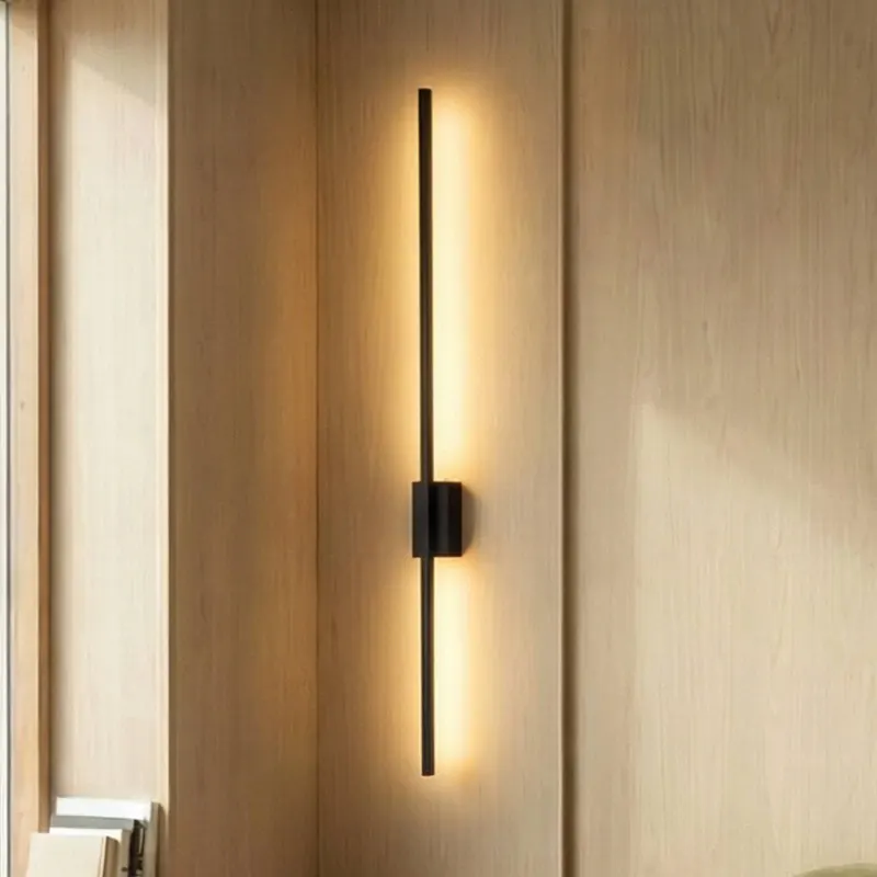 Kinkiet LED Flash, czarny, wysokość 108 cm, metalowy, 1-punktowy