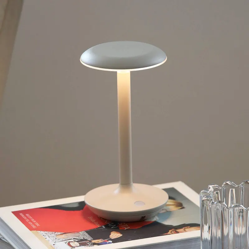 Lampa stołowa LED Petit, greige, aluminium, IP44