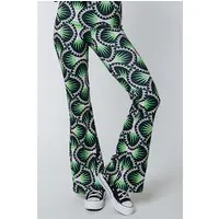 Colourful Rebel Graphic Peached Extra Flare Pants Bright Green Maat: S | Wijde Broeken Outlet | Dames | Oranje
