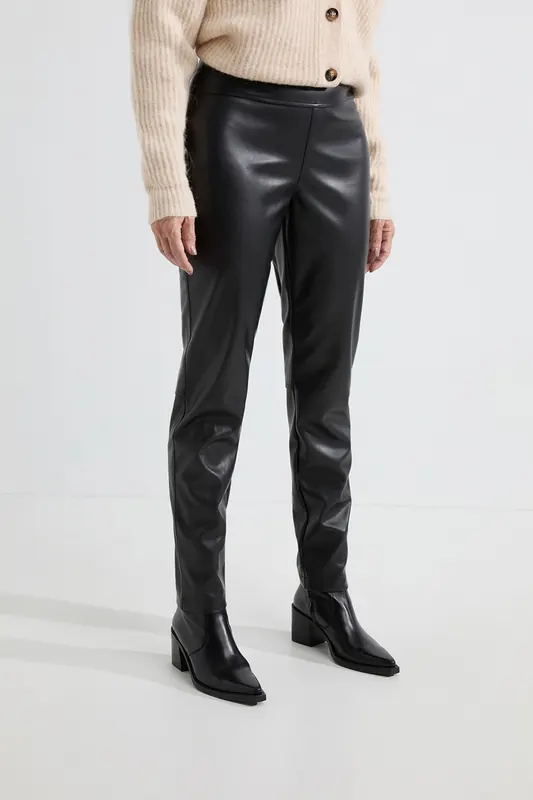 Josephine & Co Amy Pants Black Maat: 36 | Pantalons Outlet | Dames | Zwart