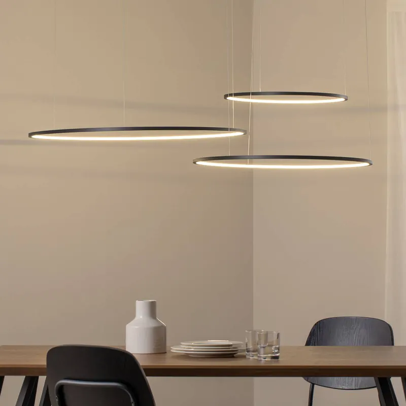Żyrandol LED Saturno, czarny, 3-punktowy, metal, 4000 K