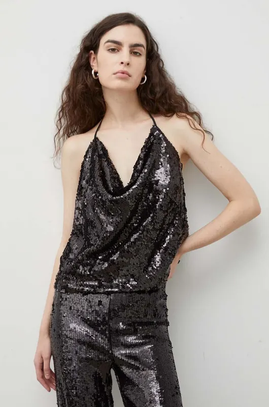 Bruuns Bazaar top
