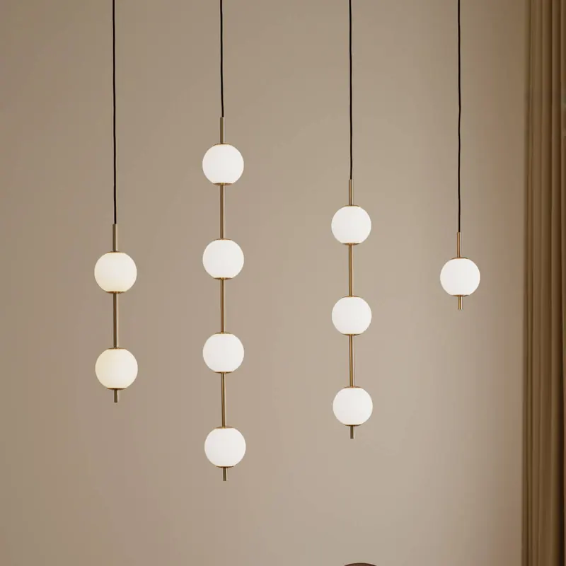 Żyrandol LED UMAGE Audrey, kolor mosiężny, 3-punktowa, średnica 12 cm