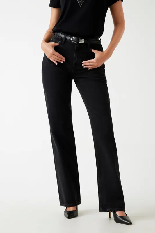 GUESS 80s Straight Winter Black Maat: W25L29 | Straight Jeans Outlet | Dames | Zwart
