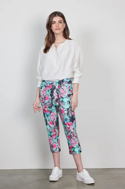 DIDI Travel Capri Journal Print In Dark Shadow With Floral Medley Maat: 38 | Pantalons Outlet | Dames