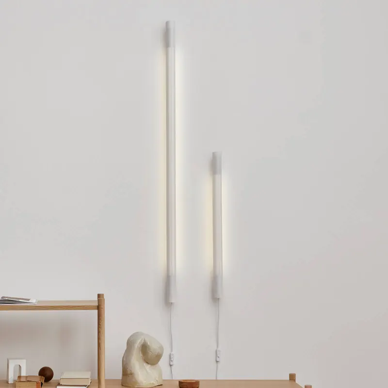 GEJST Kinkiet Radent, biały, wysokość 135 cm, G13 LED