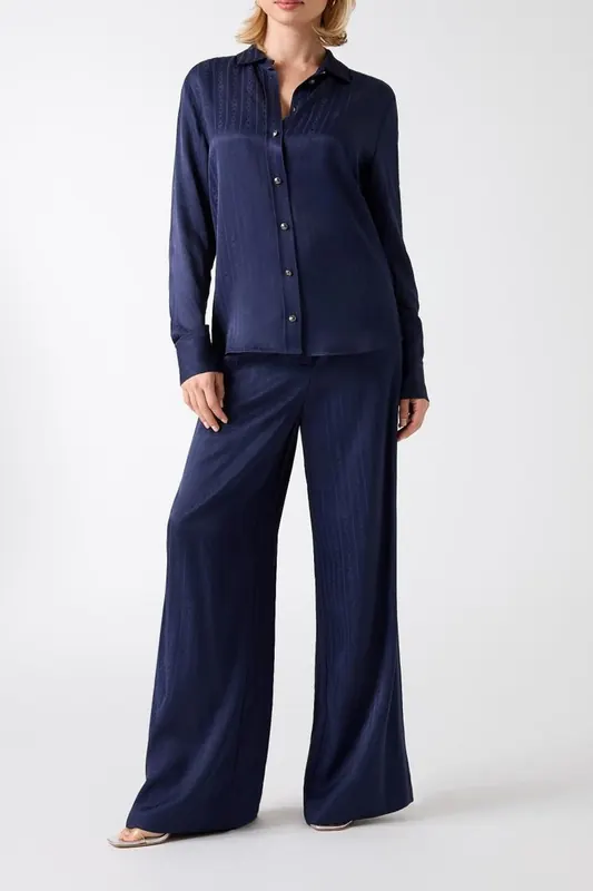 GUESS Melissa Shirt Navy Monogram Jacqau Maat: 36 | Blouses Outlet | Dames | Blauw