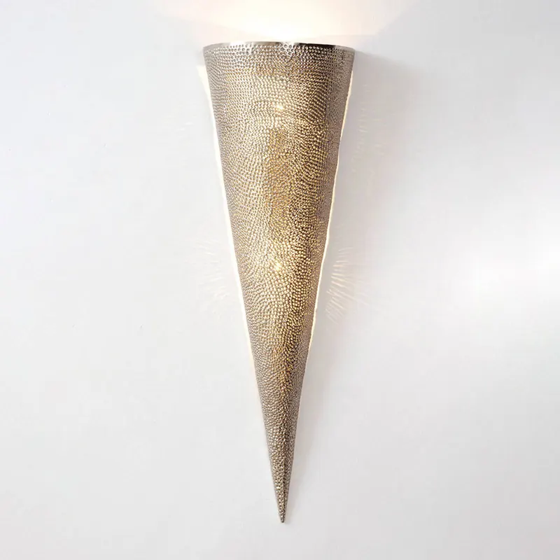 Lampa ścienna Oriental, ręcznie perforowana