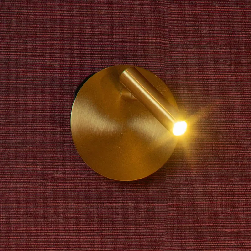 Reflektor ścienny na baterie LED Jolijn, złoty mat, Ø 10,2 cm, magnes