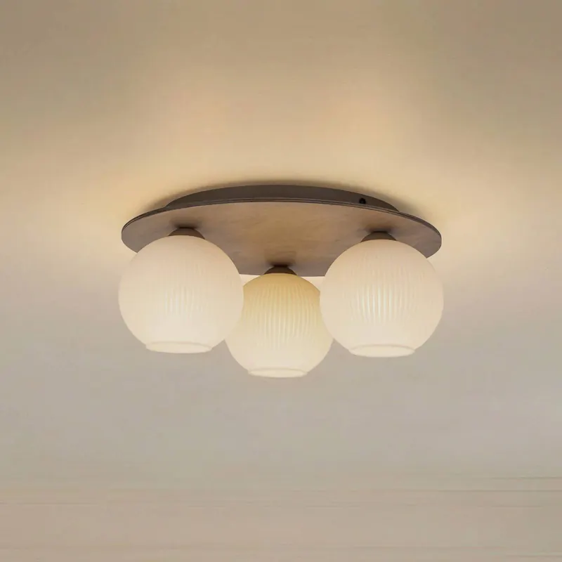 Lampa sufitowa Virlo, 3-punktowa, szkło opalowe, drewno, Ø 42 cm