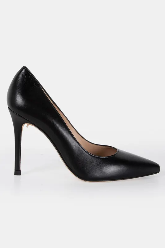 LK Bennett Fern Court Heel Black Maat: 42 | Pumps Outlet | Dames | Zwart