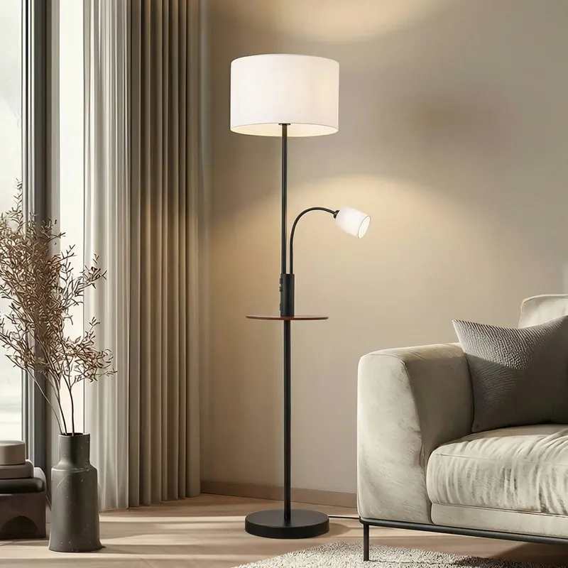 Lindby Lampa podłogowa Aovan, czarna, półka, port USB