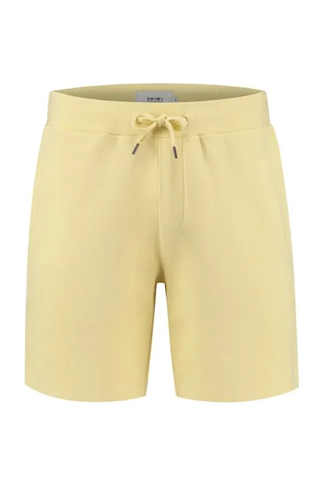 Shiwi Men Pique Sweat Short Mavis Miami Lemon Maat: XL | Sport Shorts Outlet | Heren | Beige