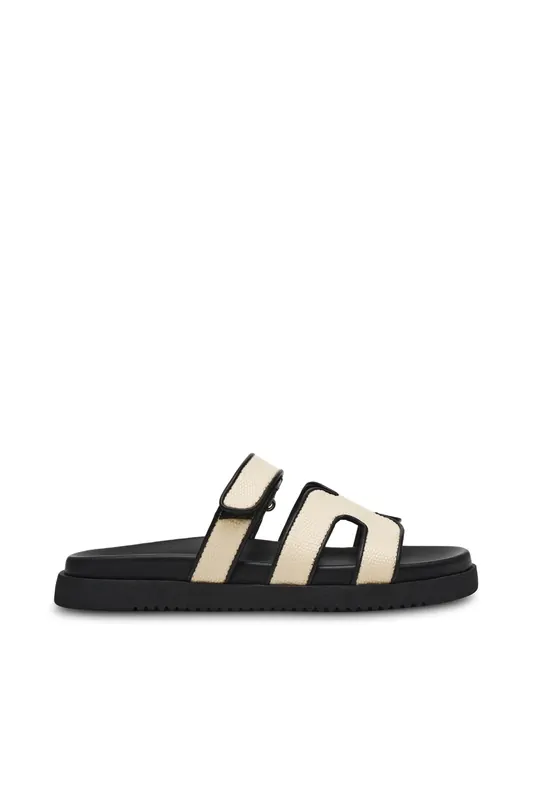 Steve Madden Missile Sandals Nat Black Raffia Maat: 37 | Sandalen Outlet | Dames | Zwart