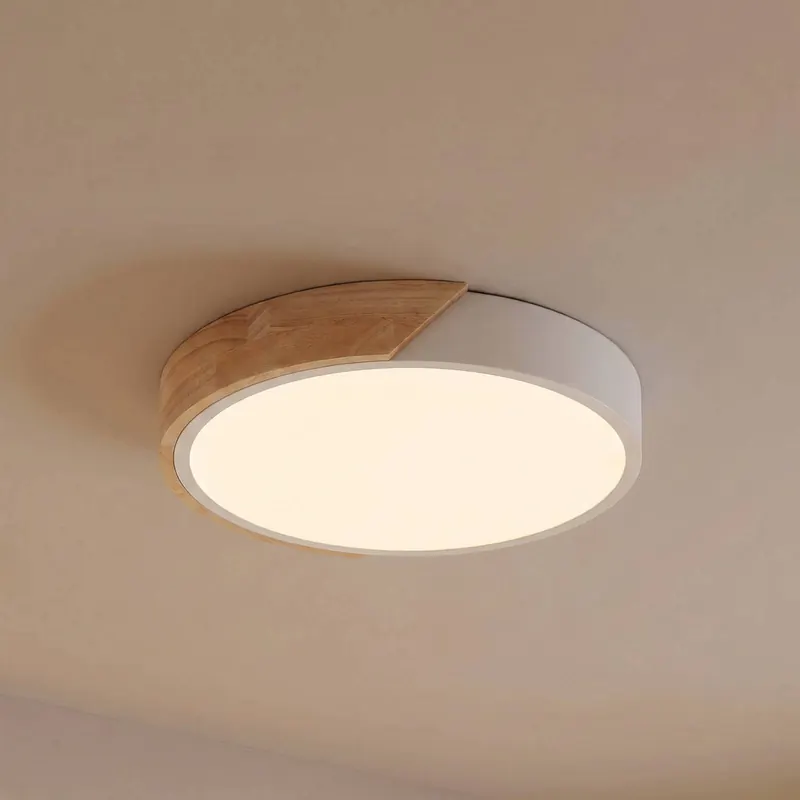 Lampa sufitowa LED PRIOS Lynorri, Ø 32 cm, biała, wykończenie drewniane