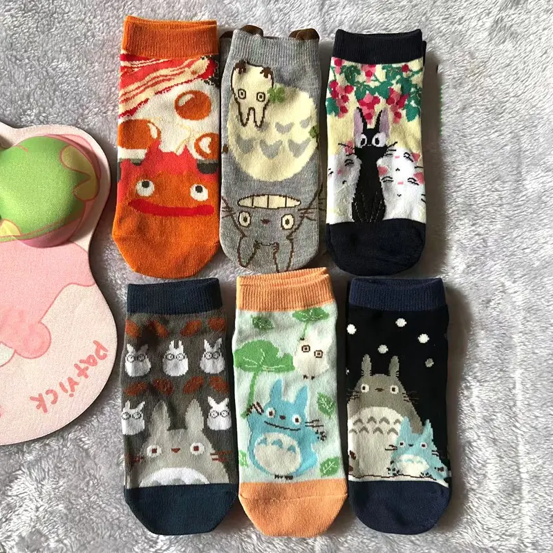 Japońskie Anime Kreskówka Szary Kot Skarpetki Śliczne Calcifer Krótkie Skarpetki Jiji Skarpetki Prezenty Urodzinowe Dla Dziewczyn Rozmiar Eu35-40