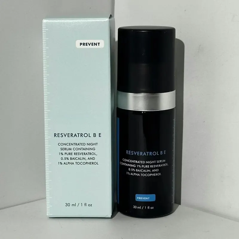 2026 NOWOŚĆ Narzędzie do makijażu RESVERATROL B E KONCENTRAT SERUM NOCNE 30ml