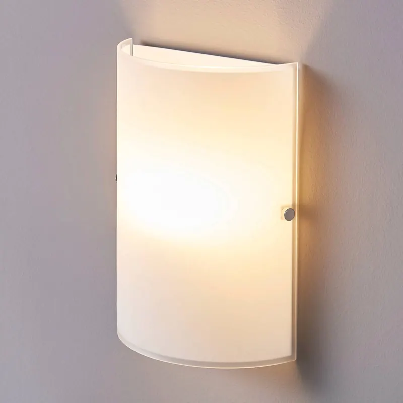 Prosta lampa ścienna Giulia z mlecznego szkła