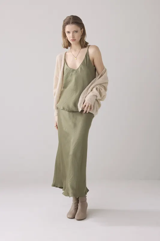 Summum Woman Top Heavy Silky Touch Combat Green Maat: 44 | Mouwloze Tops Outlet | Dames | Groen
