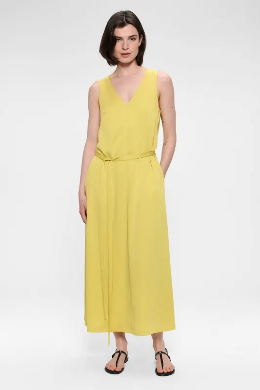 ZENGGI Washed Satin V-neck Dress Limoncello Maat: M | Midi Jurken Outlet | Dames | Geel