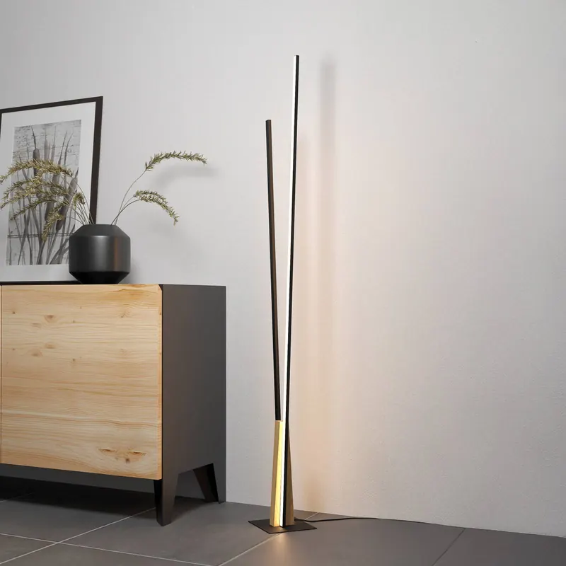 Lampa stojąca LED Panagria, czarna z drewnianymi detalami