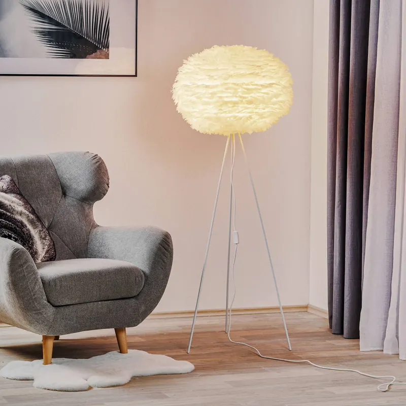 3-nożna lampa stojąca Eos large, biały klosz