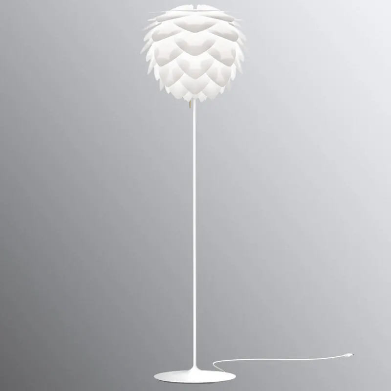 UMAGE Silvia medium lampa podłogowa biała