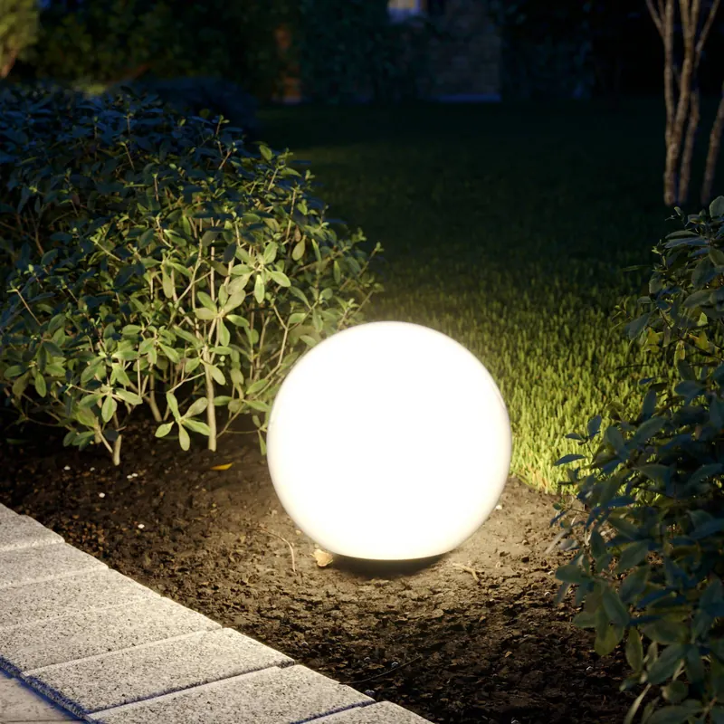 Lampa kulista Cumulus S, średnica 30 cm, biała, tworzywo sztuczne, IP44, E27