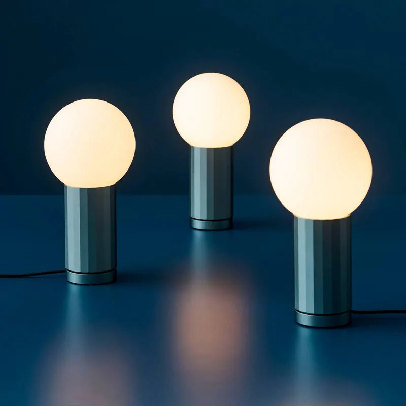 Lampa stołowa LED HAY TURN ON, niebieska, wysokość 20 cm, ściemniana