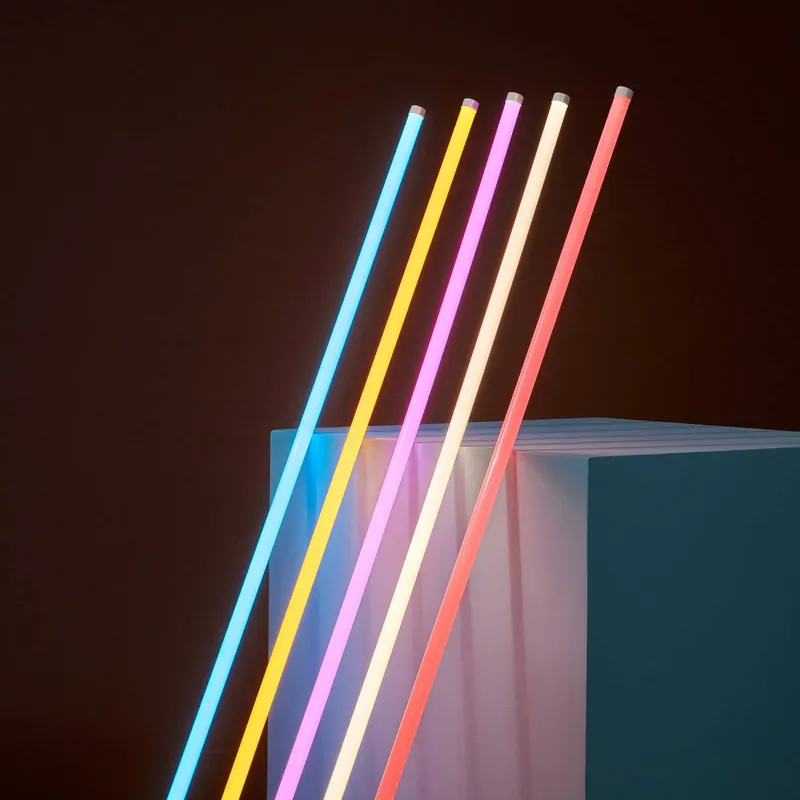 Żarówka rurkowa LED HAY Neon Tube, niebieska, PVC, długość 1,5 m, wtyczka