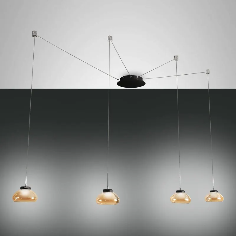 Żyrandol LED Arabella, 4-pkt. czarny/bursztyn