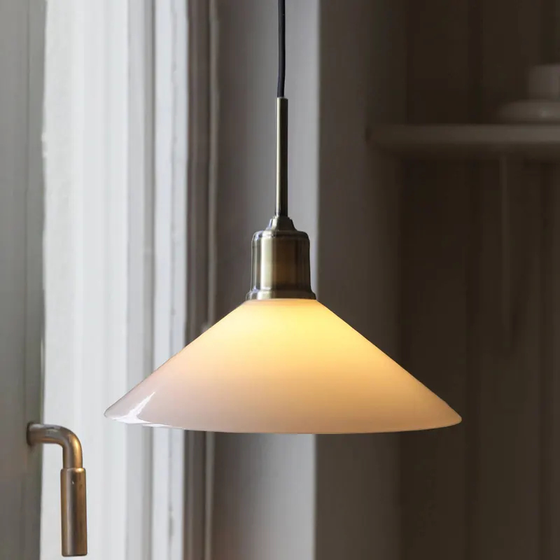 Lampa żyrandol Vela, biały/stary mosiądz, szkło/żelazo Ø 25 cm wtyczka