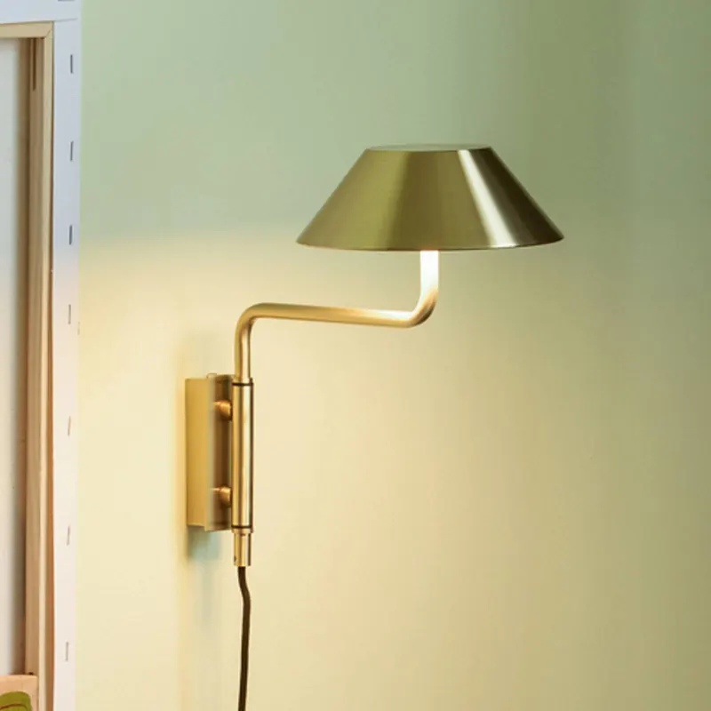Kinkiet LED COVER, kolor mosiężny, głębokość 30 cm, metal