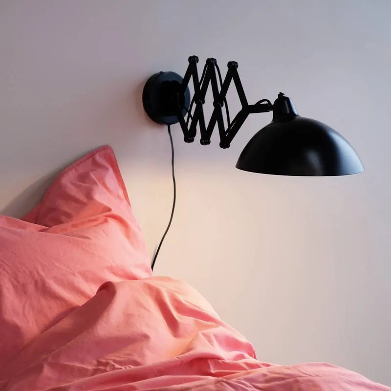 Lampa ścienna Dyberg Larsen Futura z ramieniem nożycowym
