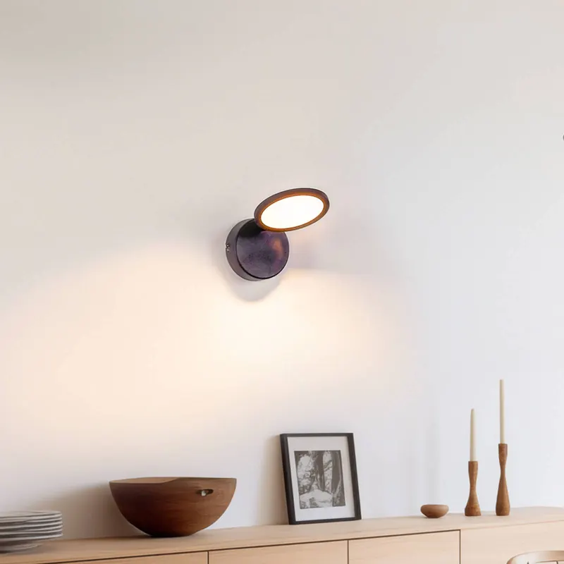 Spot LED Manel, czarny, żelazo, wysokość 18 cm