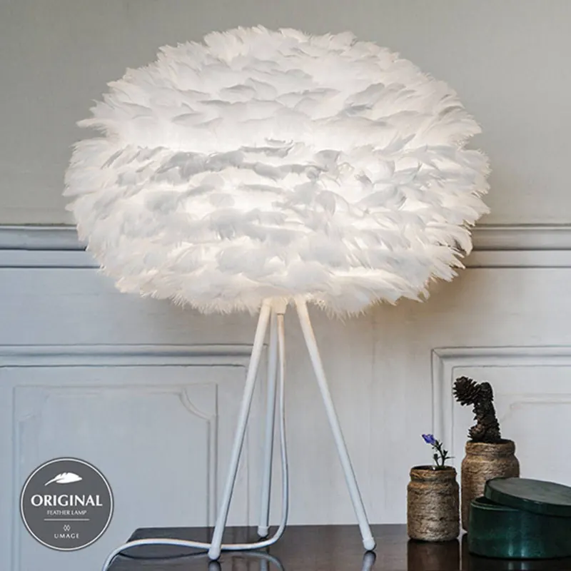 Designerska lampa stołowa Eos medium, biała