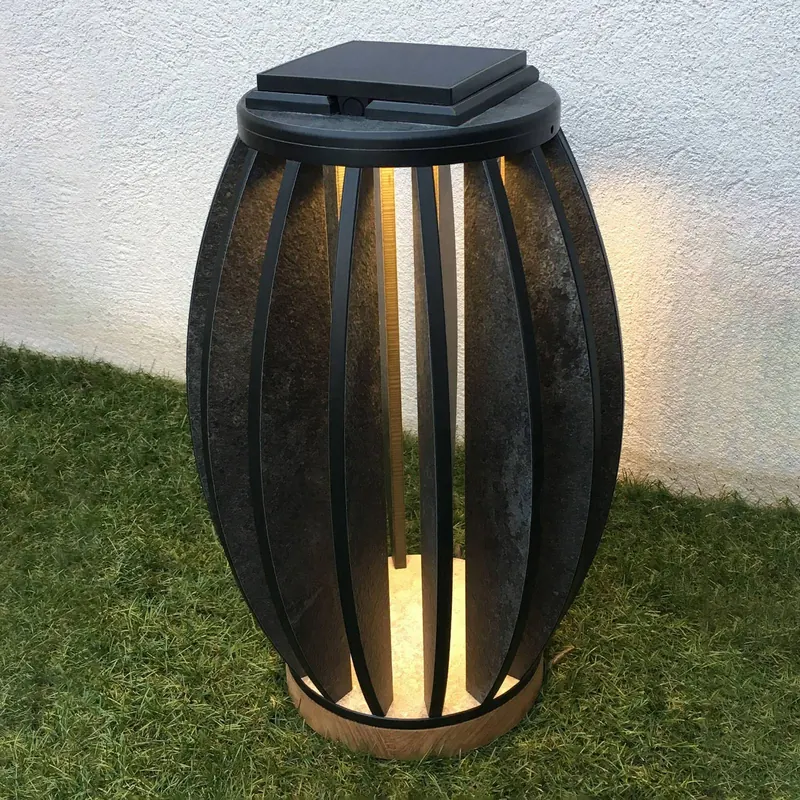 Lampa solarna LED Pastek drewno tekowe, czujnik