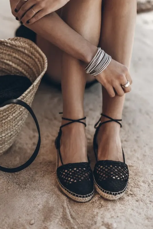 Mikuta The Black Laced Espadrilles Black Maat: 39 | Sandalen Outlet | Dames | Zwart