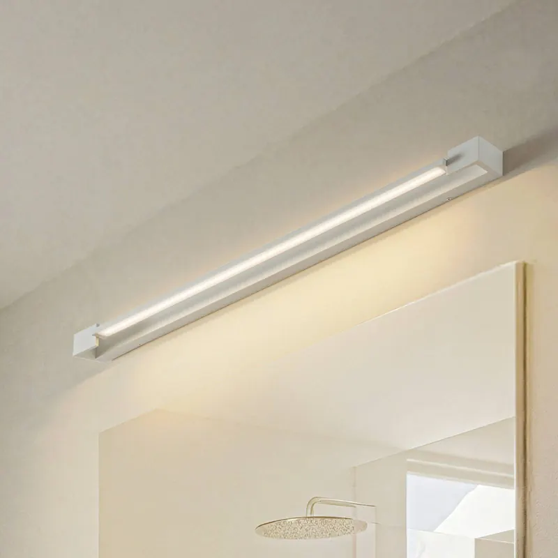 Arcchio Kinkiet LED Jora, 90 cm, biały, obrotowy, IP44