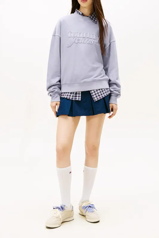 Tommy Hilfiger Logo Appliqué Washed Boxy Sweatshirt Periwinkle Dusk Maat: XS | Sweaters Outlet | Dames