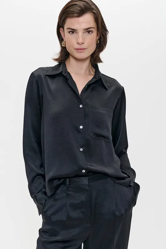 ZENGGI Satin Shirt Black Maat: M | Longsleeves Outlet | Dames | Zwart