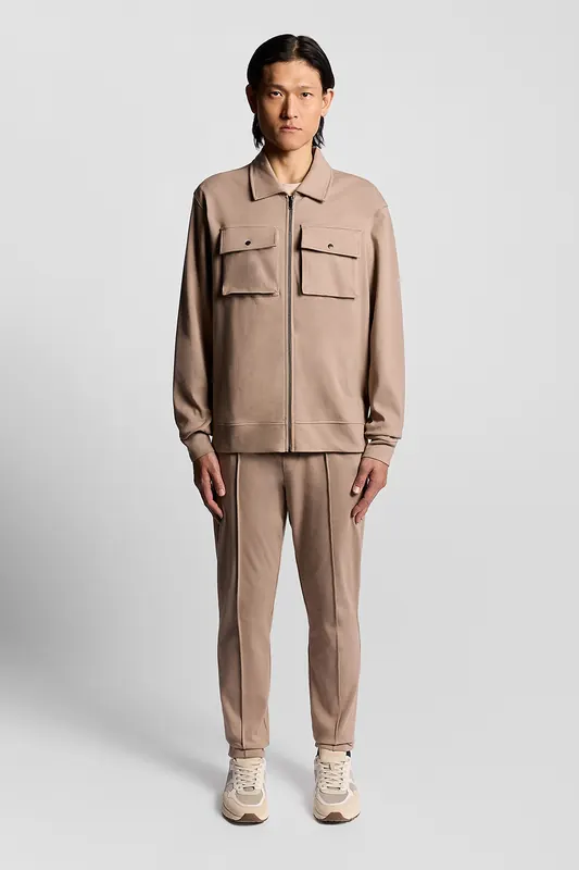 Lyle & Scott Interlock Jersey Overshirt Cobblestone Maat: L | Overhemden Outlet | Heren | Beige