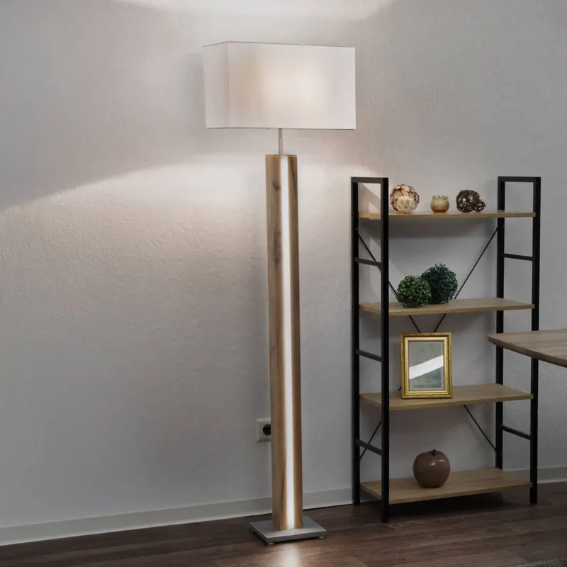 Lampa stojąca Forest, drewno/beż, tkanina, E27 + LED, ściemniana