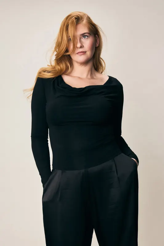 VIVEH Balsa Black Maat: 40 | Blouses Outlet | Dames | Zwart
