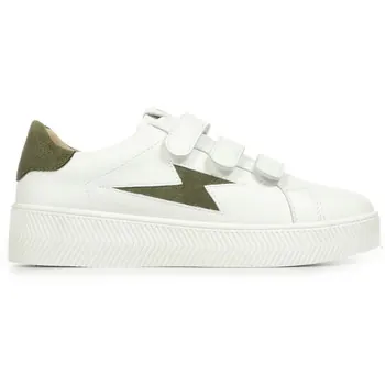 Vanessa Wu  Sneaker Jane Emblem